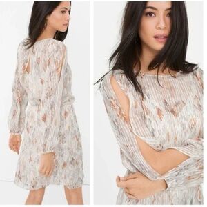 White House Black Market white & rose gold metallic print